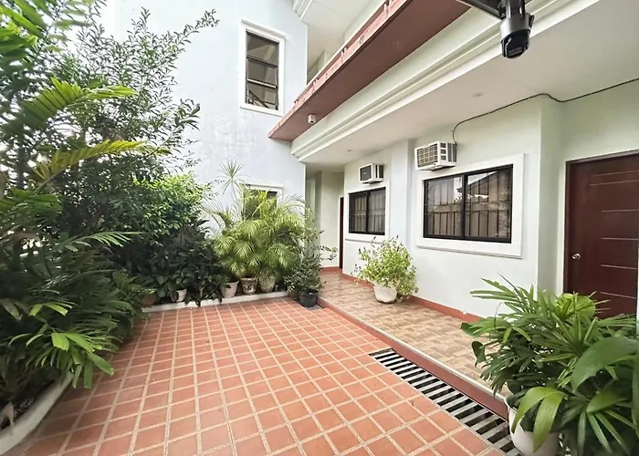 Accommodatie bij particulieren Caliah Homes Apartelle Balamban